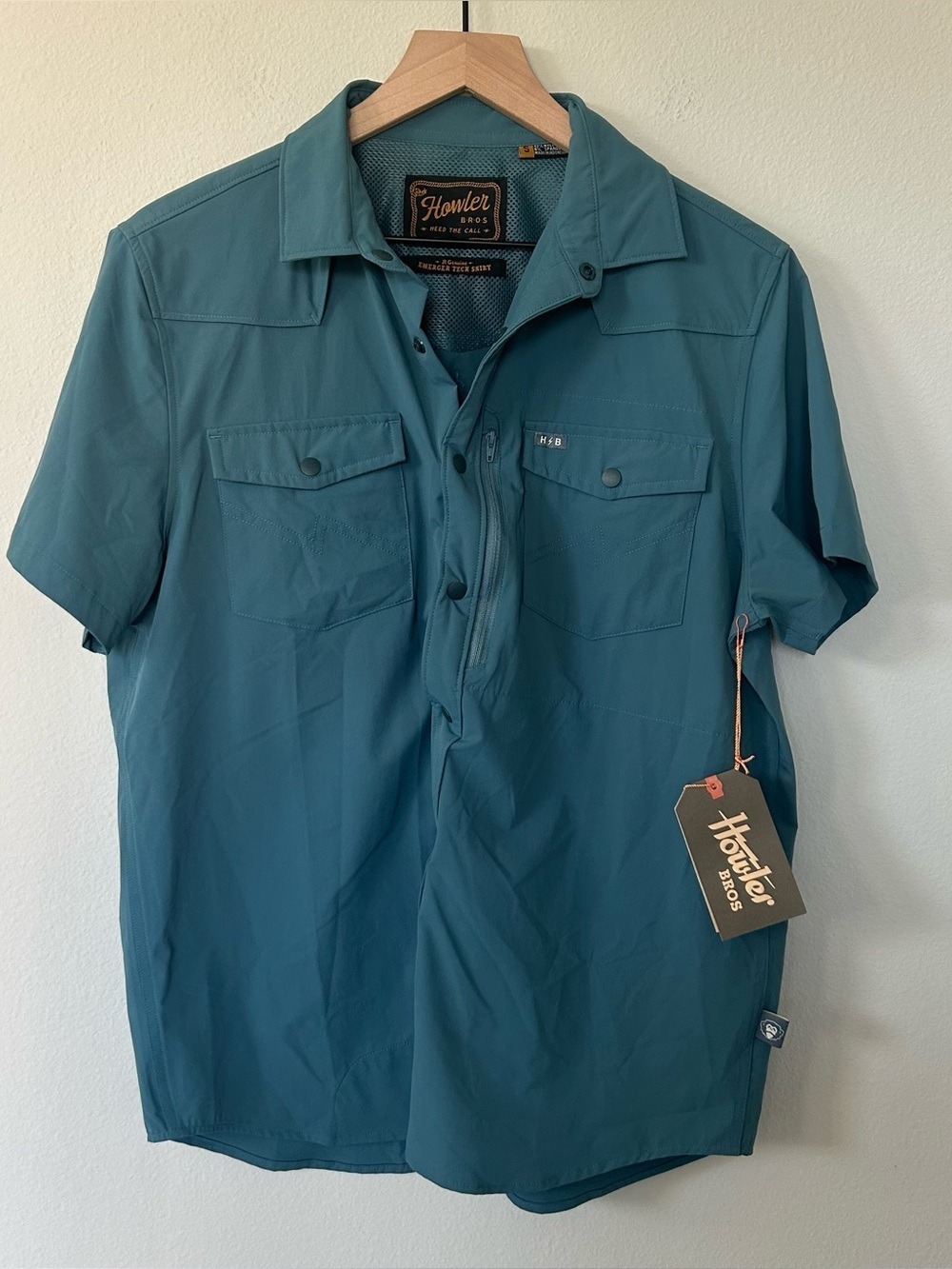 Howler Bros Emerger Light Tech Shirt Mens Small Blue Snap Short Sleeve NWT